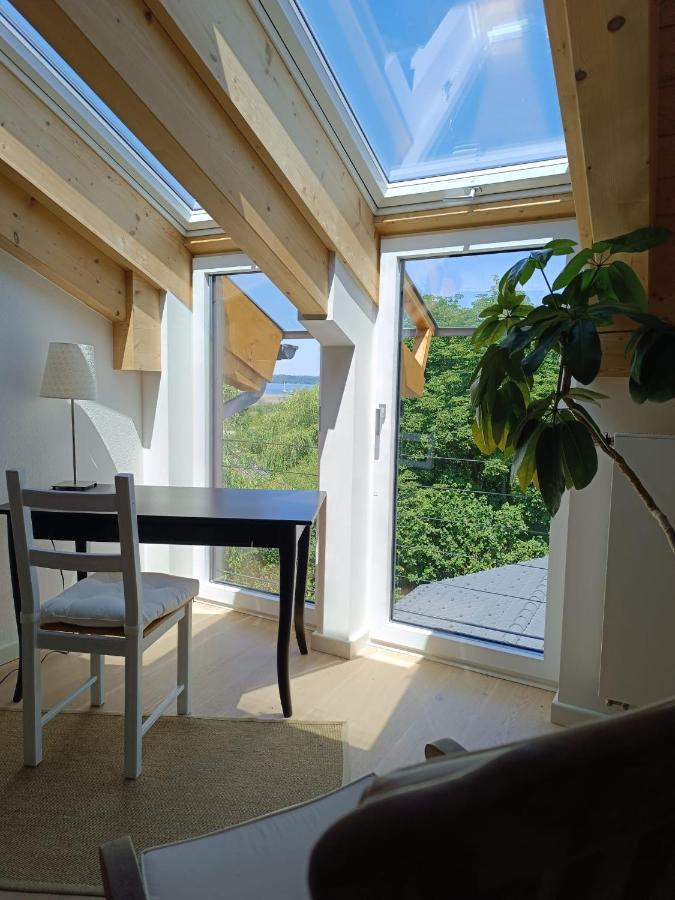 Apartment Unterm Dach Mit Kleinem Seeblick Мюнзінг Екстер'єр фото